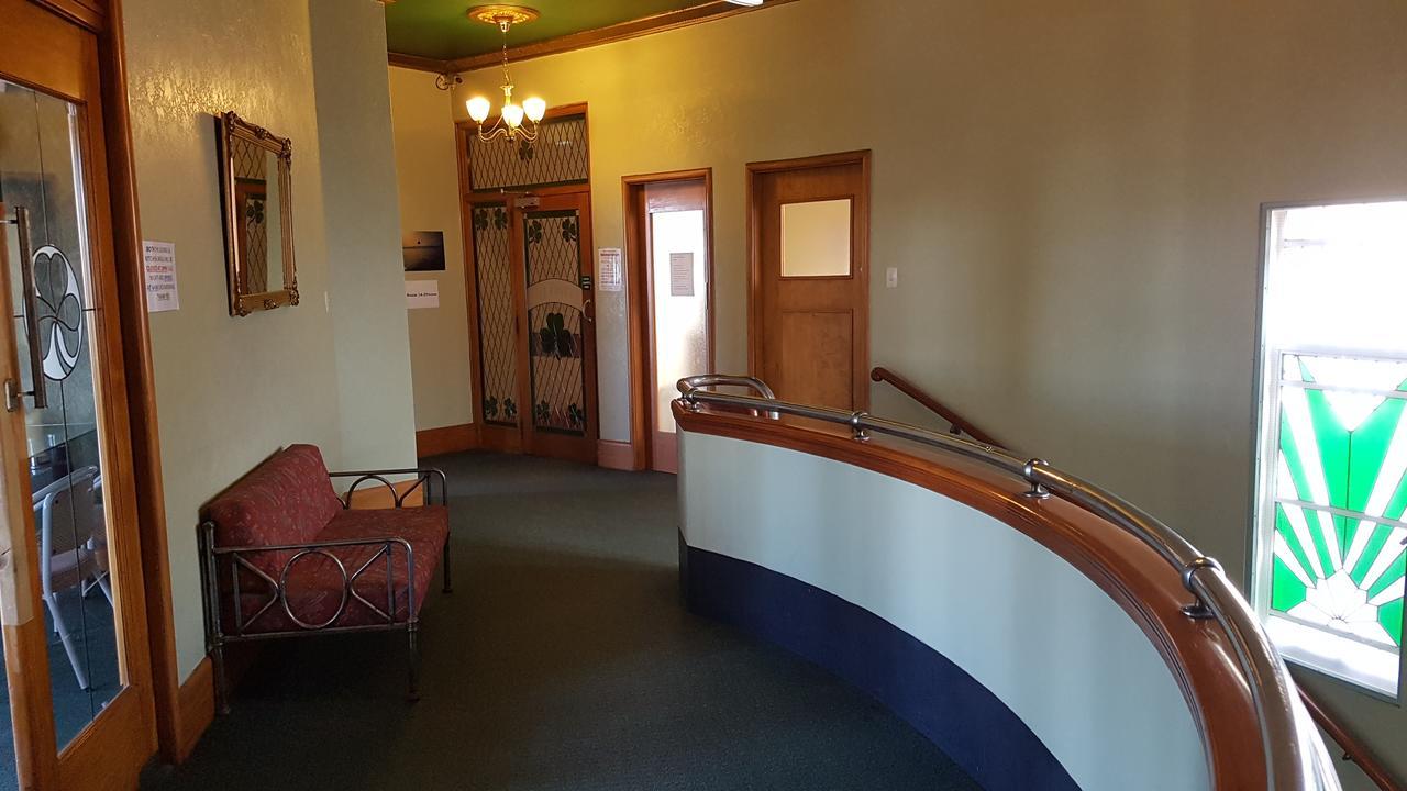 Whakatane Hotel Exterior photo