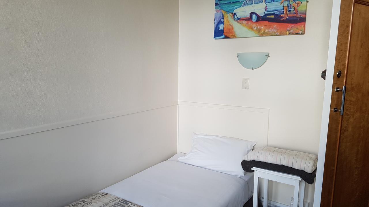 Whakatane Hotel Exterior photo